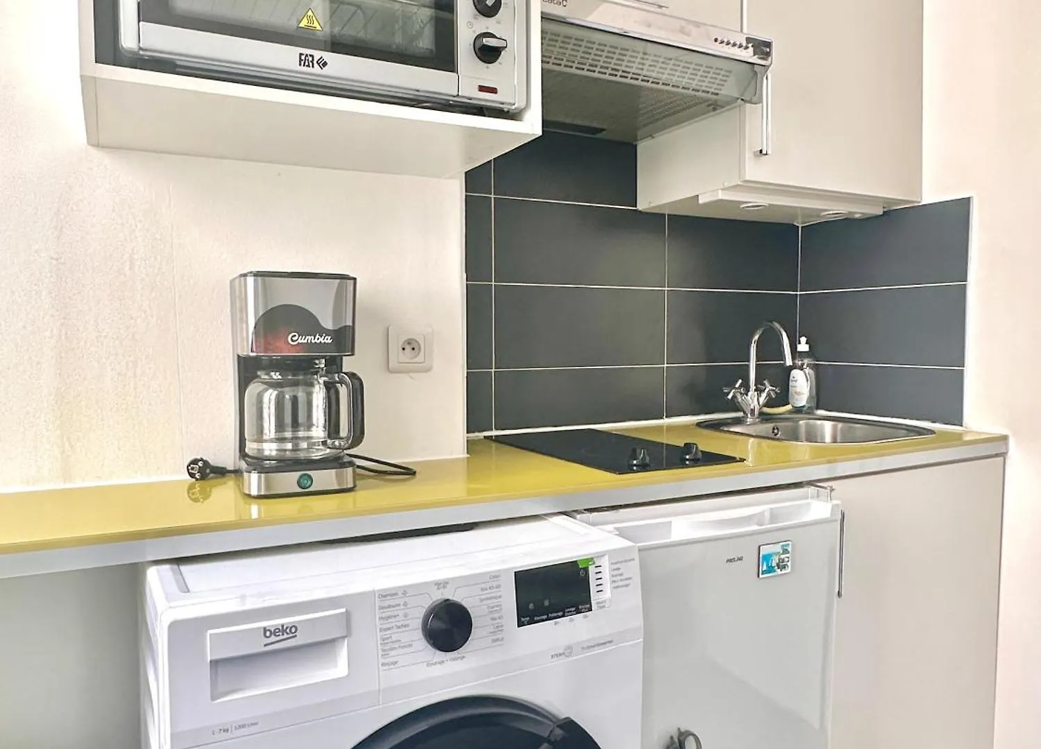 Comfortable And Secure Montmartre Berthe Appartamento Parigi