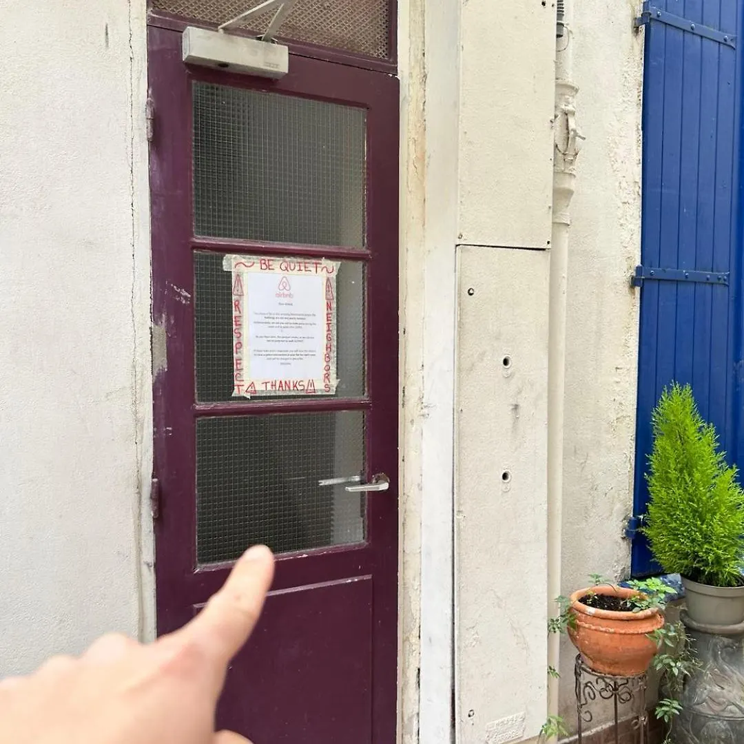 Apartment Comfortable And Secure Montmartre Berthe Paris